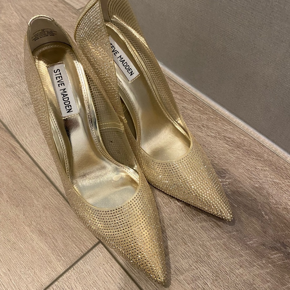 Steve Madden heels, size 9.